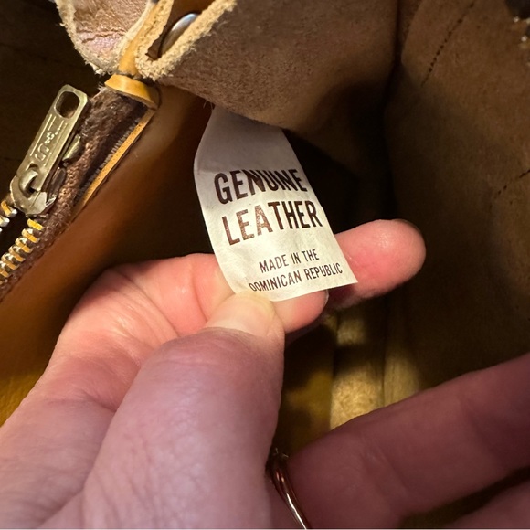 Vintage Leather Shoulder Bag - Picture 6 of 9